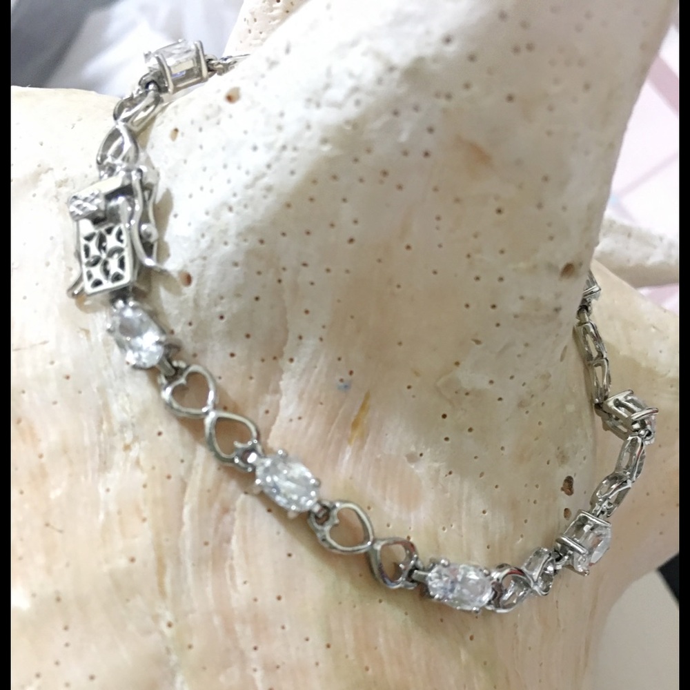 925 Sterling silver Cz heart link bracelet.